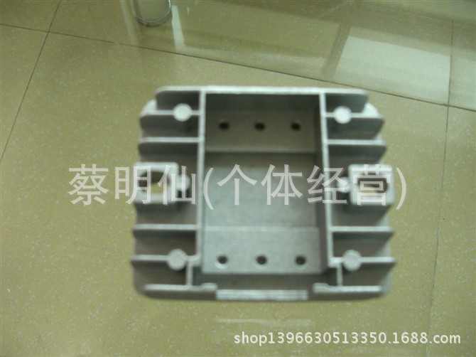 正通摩配是从事摩托车电器件、电器配件,铝外壳,接插件,尼龙扎带等产品生产和加工的公司,公司成立于2007年,座落中国电器之都的温州柳市。集研发、设技、生产、到销售于一体,以广交世界各国朋友为纽带。欢迎广大新老客户莅临!拥有完整、科学的质量管理体系。欢迎各界朋友莅临参观、指导和业务洽谈。