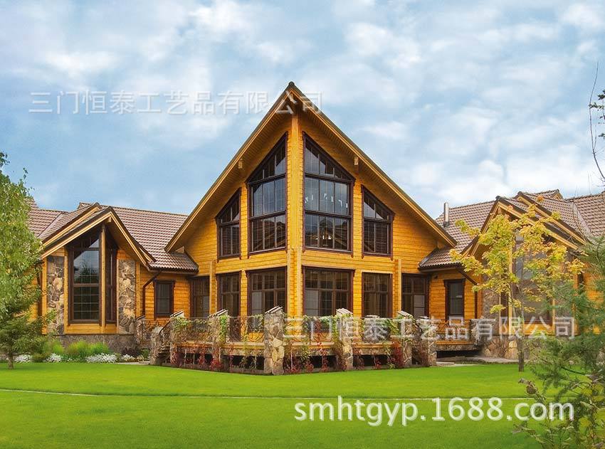 依 据: 科学研究证明长期居住木屋能延长寿命9-11年 公 认: 人居住的房屋以木造最佳 原 理: 地球生物中树木的寿命最长且采伐后依然存活 特 点: 绿色环保节能、调温调湿、抗震抗菌、隔音阻燃、防腐防尘防虫防潮 优 点: 工程造价低、施工周期短、使用寿命长、易安装易迁移 前 景: 木结构建筑是世界建筑发展的潮流 我们专业定制属于您的个性木别墅,室内面积及内部构造可根据您的需求改动 有兴趣请联系:18968400072,张丽 QQ:2846628872 公司选用俄罗斯进口优质樟子松为原料,经过