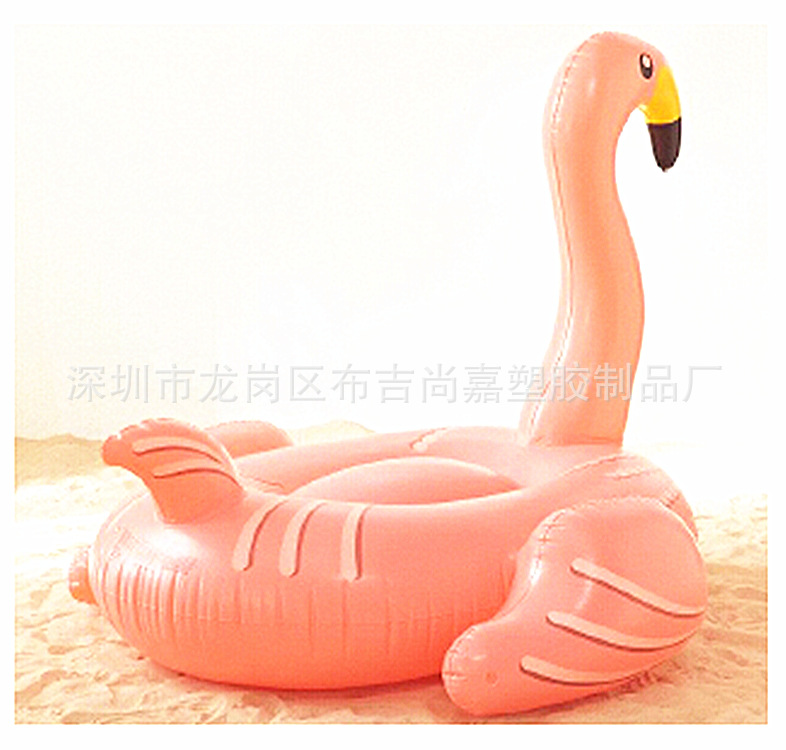 我们是一家集生产与研发为一体的塑胶充气制品公司。专业研发与制造高端的充气产品。是一家以PVC胶布、TPU、EVA、PE、尼龙布、夹网布及棉胶布为主要材料,专业生产充气玩具、充气广告模型、充气水上用品、充气床垫、尼龙布充气跳床、充气城堡、夹网布充气帐篷、充气漂流船、充气救生艇;PE类:PE雨衣、PE啦啦棒、PE气球、PE手提袋等;车缝类:手提袋、包装袋、旅行包、外套等产品的大型企业。在同行业中处于遥遥领先的地位。 我们拥有优秀的产品设计与开发团队,大批技术娴熟的操作工人和先进齐全的生产设备。拥有4KW至50