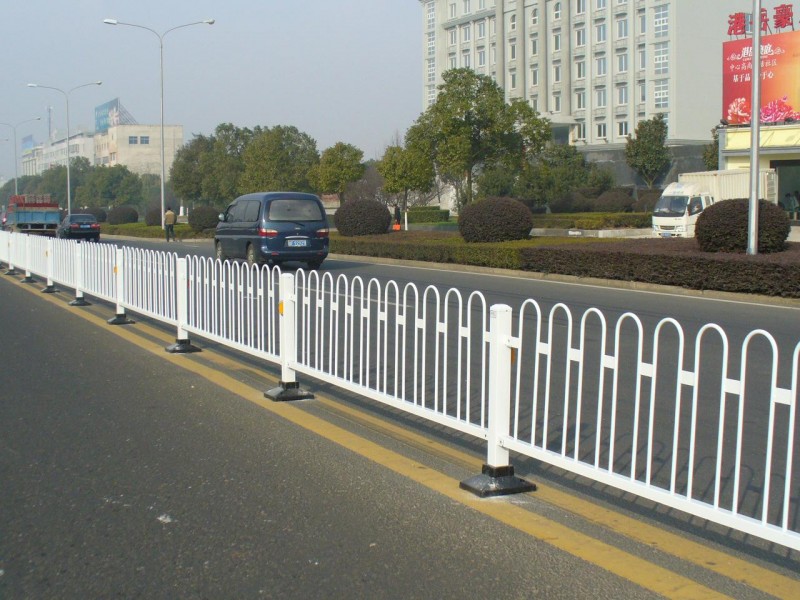 车道路侧护栏道路安全弧形护栏公路侧栅栏