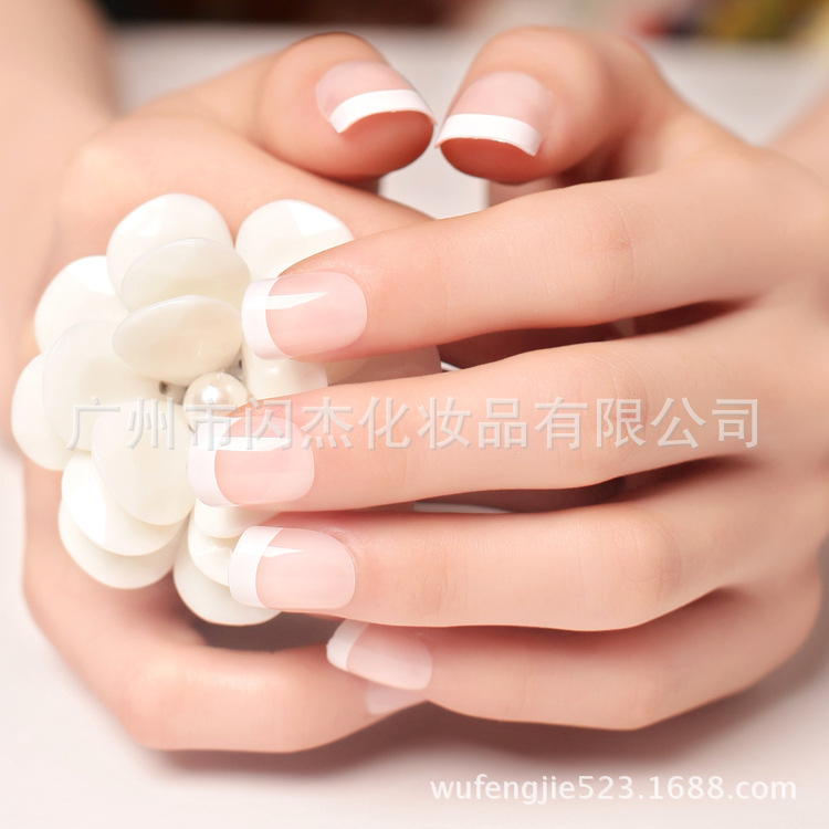 1.订单金额满金额满一定量, 按网上标价格的最低价格 混批每个系列达到数量按最低价格,比方说平面 彩绘系列指甲混批(可以不同款式)100套以上,按网上的最低价格。以后订货也是最低价格拿到起批量就可以,老客户专供另算!!! 2.产品不包邮(公司活动除外,详情咨询客服人员)不包邮的原因是我们为方便客户进货后补货,所以多少都可以拿货,而没有金额和数量的限制。其实包邮也是会算到客户的成本里面去,希望客户能理解。老客户专供另算!
